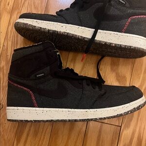 Nike Black and Pink High-Top Sneakers cw 2414-001 size12 NEW